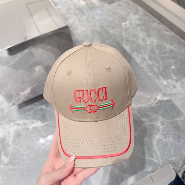 Gucci，棒球帽高档大气上档次！低调奢华，方便携带！跑量！