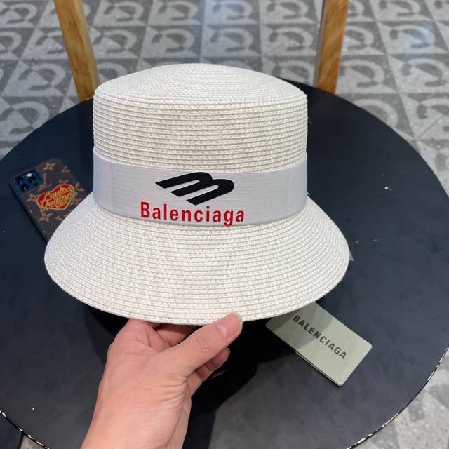 Balenciaga 巴黎世家 2024早春新款韩版休闲时尚，质地硬朗，手感非常好，名媛必备！遮阳帽女镂空草帽防紫外线大檐遮脸防晒太阳渔夫帽