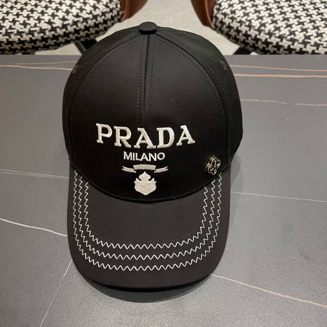 普拉达 Prada 新品经典棒球帽 时尚潮流，高端做工！非一般的品质，细节看实拍哦 - 点击图像关闭