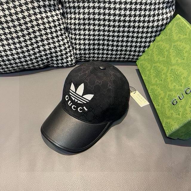 古奇新款 Adidas&Gucci联名款出货啦！ 配盒子布袋。专柜热卖中。1:1开模订制，重工打造，完美复刻！