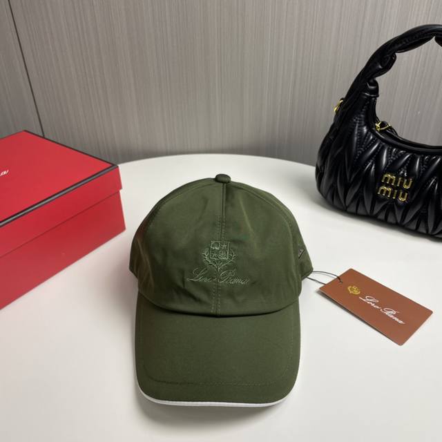 Loro Piana 诺悠翩雅 专柜 新款高版本棒球帽，大牌同步，超好搭配，出货！