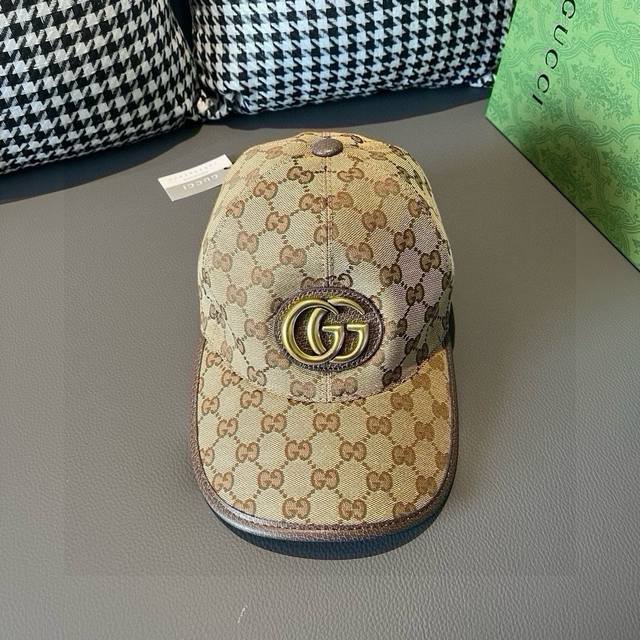 配包装布袋，Gucci 古奇 新款原单棒球帽， 金属双g，专柜最新款，1:1开模订制，正版开模五金，原版帆布料+头层牛皮，原厂品质！质量超赞，基础头围56，贴