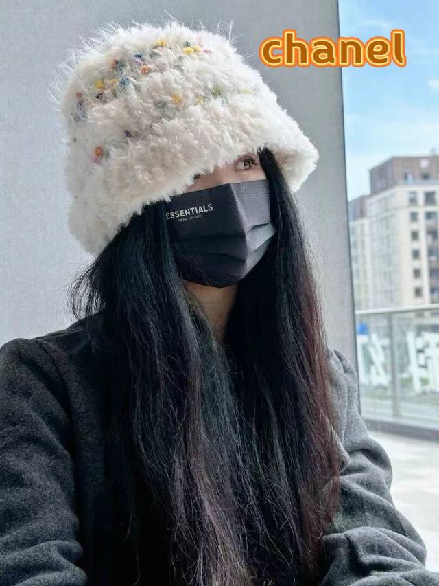 Chanel香奈儿加绒秋冬季毛线帽女款彩虹糖豆豆渔夫帽加厚包头护耳保暖针织帽 - 点击图像关闭