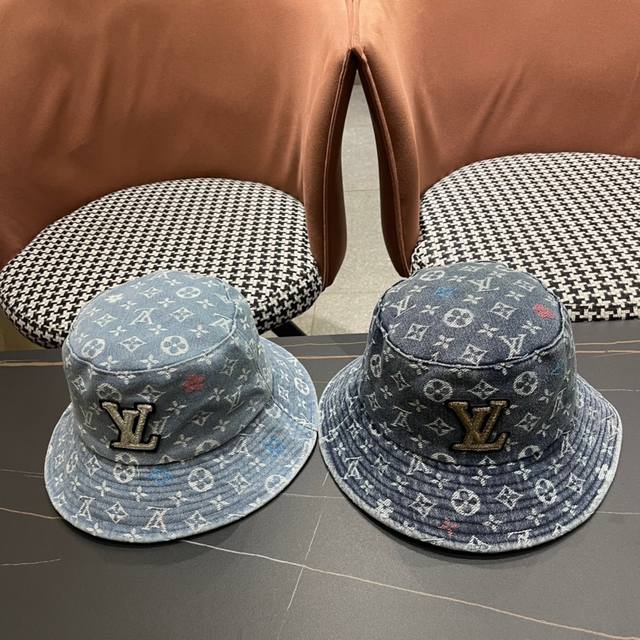 路易威登 Louisvuitton 新款lv渔夫帽重工打造渔夫系列高端大气，男女通用！