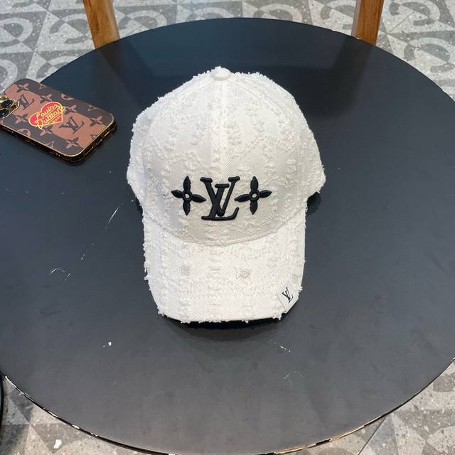 路易威登棒球帽louisvuitton Lv棒球帽，简约大气，经典老花，男女通用