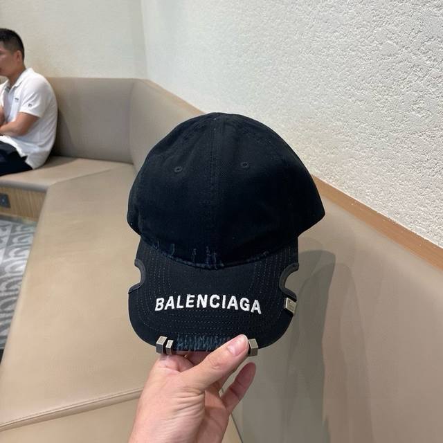 新品balenciaga巴黎世家新款棒球帽 现货秒发简约时尚超级无敌好看的帽子！情侣款！原单货比起其他帽子的 - 点击图像关闭