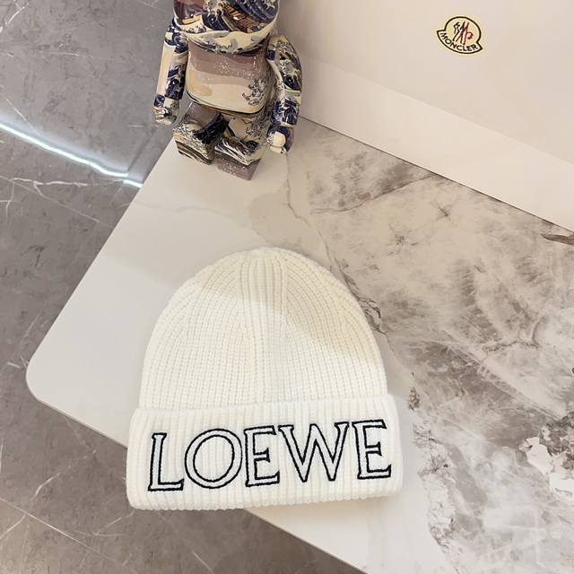 特价 配防尘袋。 Loewe罗意威 2024早秋专柜同步针织毛线帽，大牌时尚，非常百搭 - 点击图像关闭