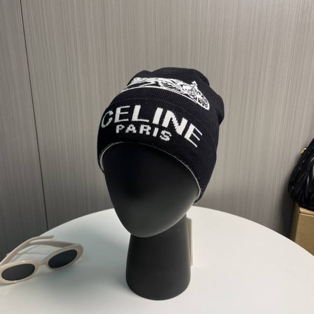 赛琳celine 爆款个性字母针织帽， 紧密织法，官网爆款，时尚博主网红必备单品， 时尚色调潮人必备