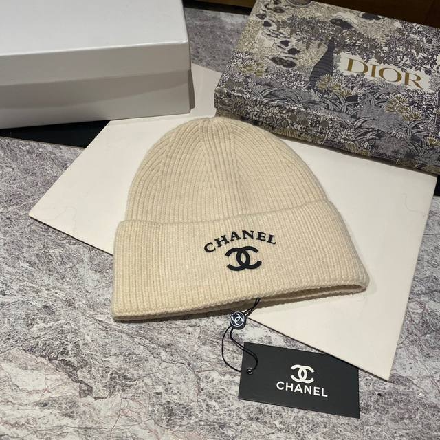 跑量 Chanel～秋冬新款冷帽针织帽 超级软弹力超级大，非常保暖，凹造型绝了！