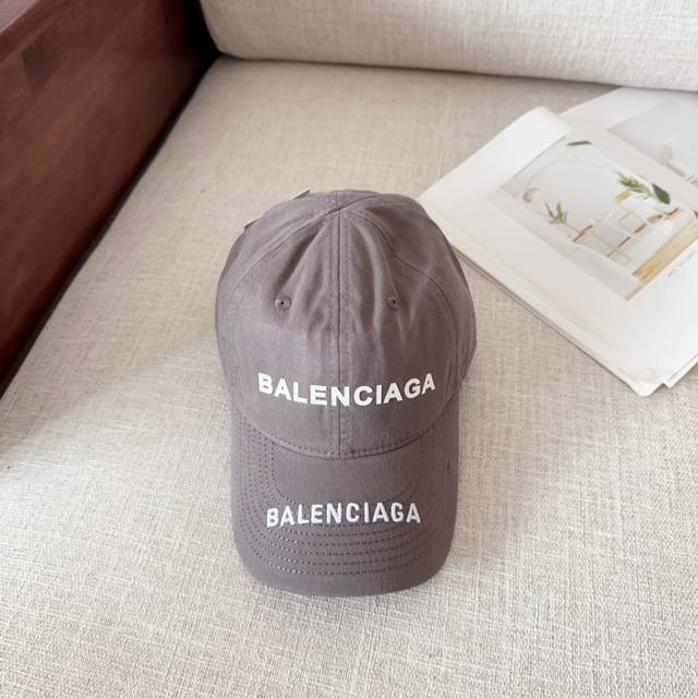 Balencia*A 巴黎世家新款棒球帽 简约时尚超级无敌好看的帽子！