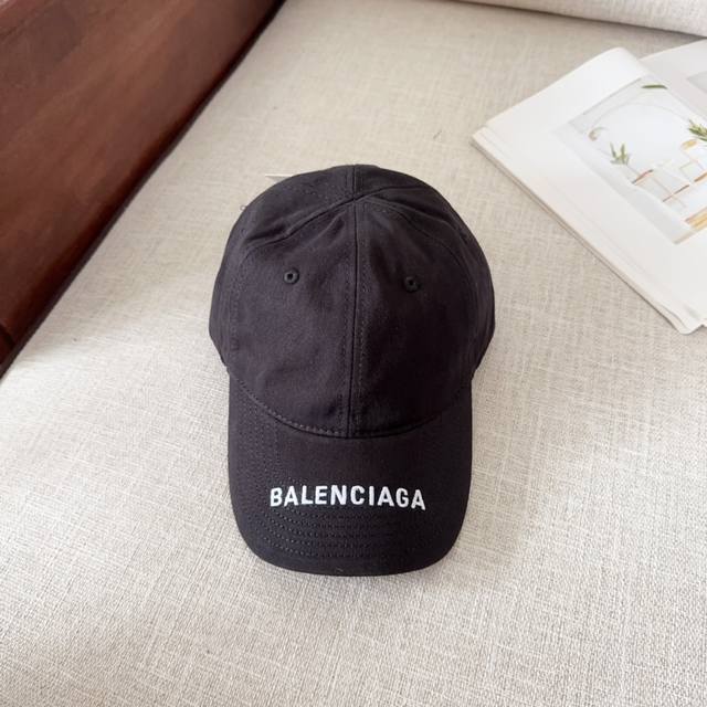 Balencia*A 巴黎世家新款棒球帽 简约时尚超级无敌好看的帽子！