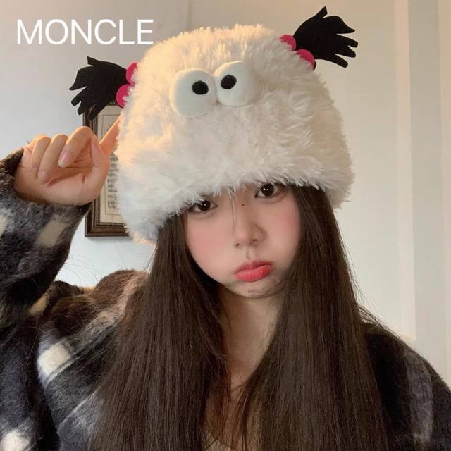 Moncler蒙口 可爱羊角辫毛绒帽子女秋冬季显脸小保暖韩版百搭针织包头帽子