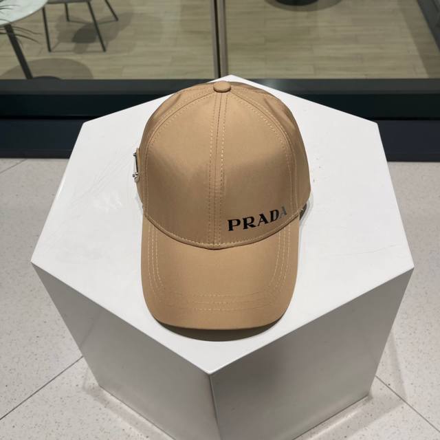 Prada 普拉达 新品棒球帽 时尚潮流，高端做工！非一般的品质，细节看实拍哦