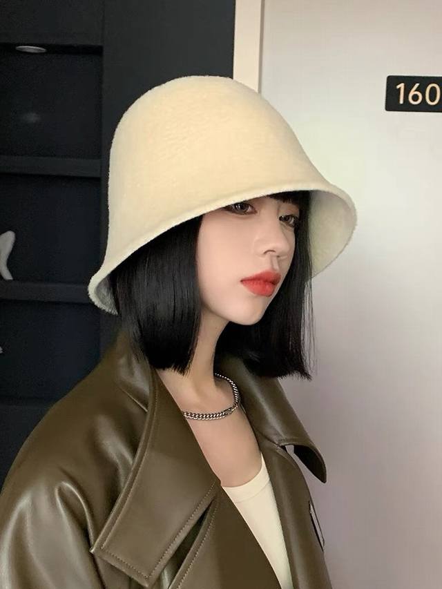 Chanel香奈儿帽子女秋冬毛绒盆帽保暖百搭时尚渔夫帽网红显脸小