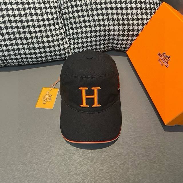 配盒子布袋，Hermès 爱马仕 原单棒球帽，经典h，正品开模订制，原版透气帆布面料+头层牛皮，原厂精钢调节扣，做工细致，时尚帅气质量超赞！