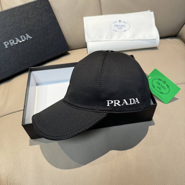 配盒子布袋，Prada 普拉达 新款原单棒球帽， 刺绣logo，专柜1:1开模订制，原版纯棉布料+头层牛皮，轻盈透气！质量超赞，基础头围56，贴片可调节。