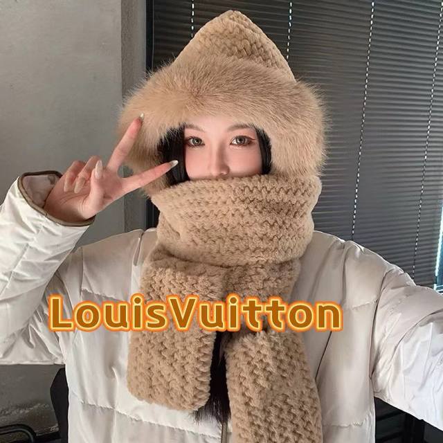 路易威登棒球帽 Louisvuitton秋冬纯色毛绒针织帽子女围巾手套一体加厚保暖骑车防寒连帽三件套