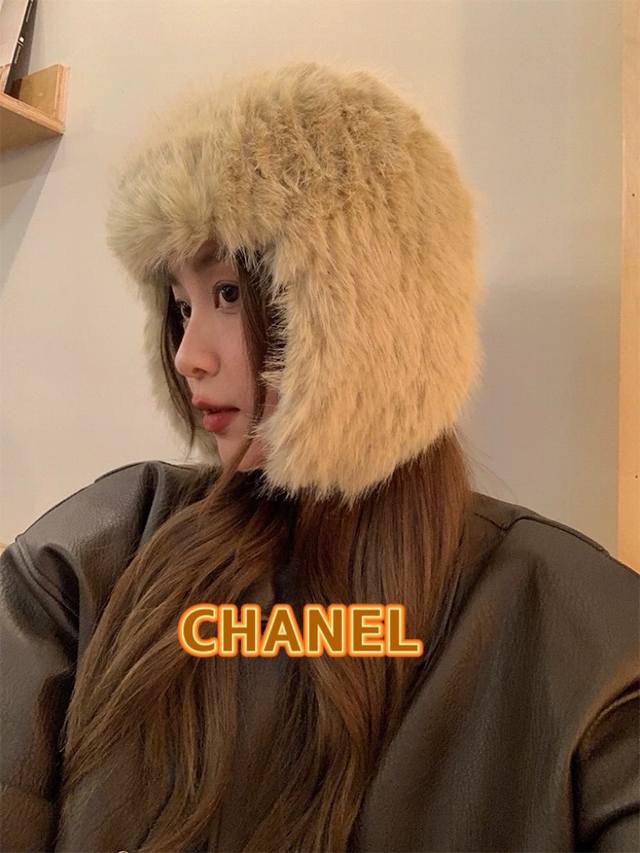 Chanel香奈儿秋冬仿皮草雷锋帽女复古纯色毛绒加厚保暖护耳帽防寒雪地包头帽男