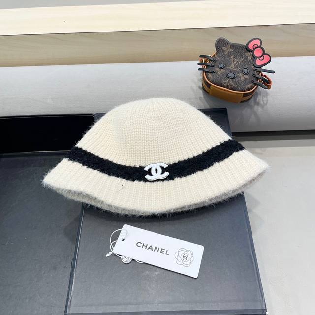 Chanel 黑色米白色毛绒渔夫帽女秋冬时尚保暖韩版百搭显脸小水桶帽毛线帽