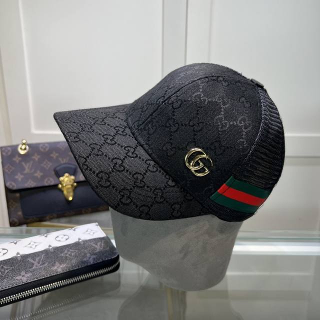 古奇棒球帽gucci官网新品，棒球帽，原单品质火爆来袭 工艺非常精美 高档大气上档次！低调奢华，方便携带！跑量！