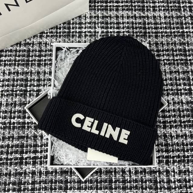 跑量 Celine～对版货 官网同款 秋冬爆款羊毛针织帽，各网红同款，Ins 小红书博主同款，冬季必备冷帽，既保暖又好看！