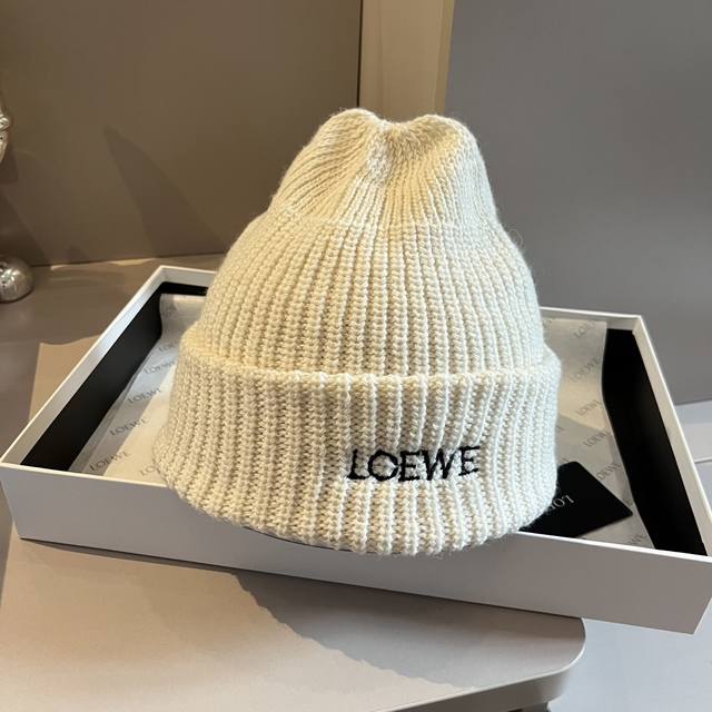 Ｌｏｅｗｅ罗意威新款针织冷帽，毛线帽