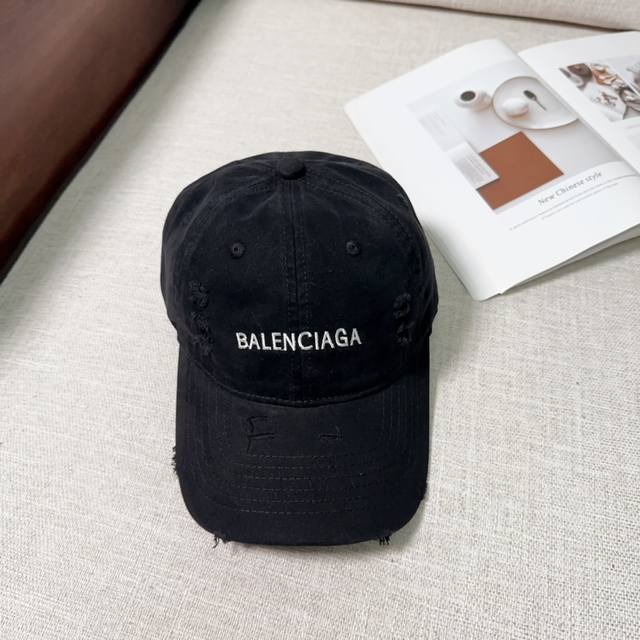 Balencia*A 巴黎世家新款棒球帽 简约时尚超级无敌好看的帽子！