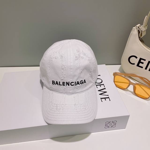 新品balenciaga巴黎世家新款棒球帽 现货秒发简约时尚超级无敌好看的帽子！情侣款！原单货比起其他帽子的优势，