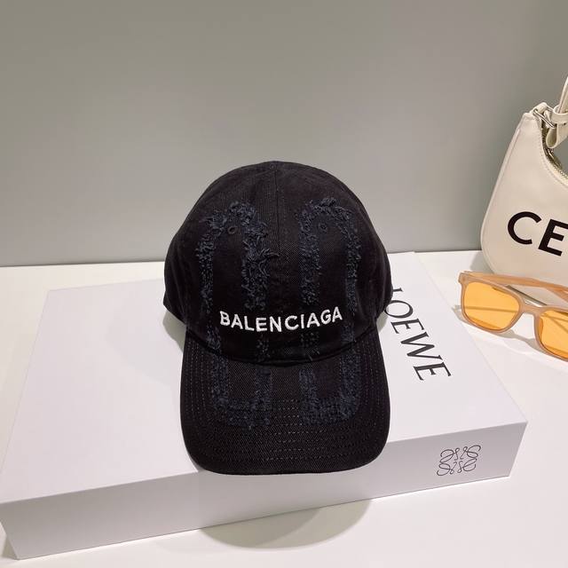 新品balenciaga巴黎世家新款棒球帽 现货秒发简约时尚超级无敌好看的帽子！情侣款！原单货比起其他帽子的优势，