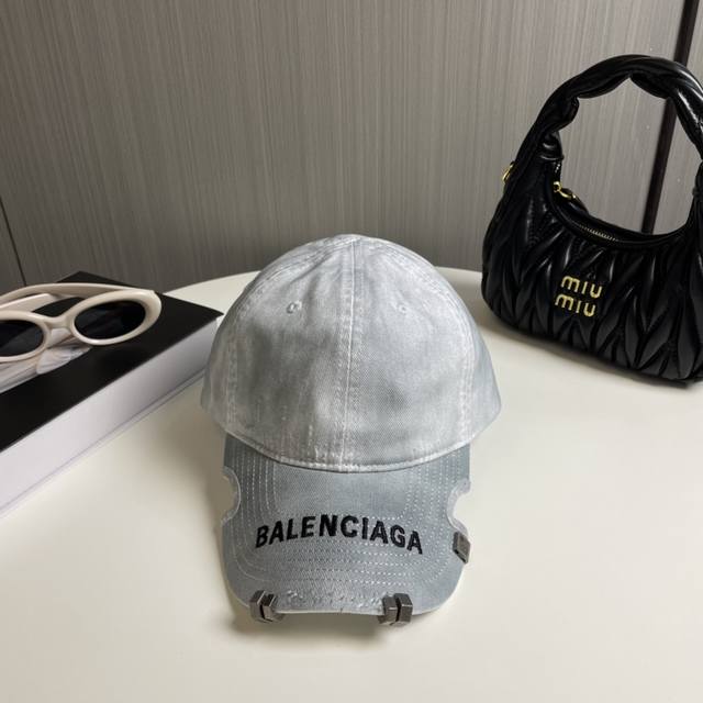 巴黎世家棒球帽balenciaga刺绣雅痞棒球帽原单棒球帽质量非常棒休闲时尚百搭款男女同款！