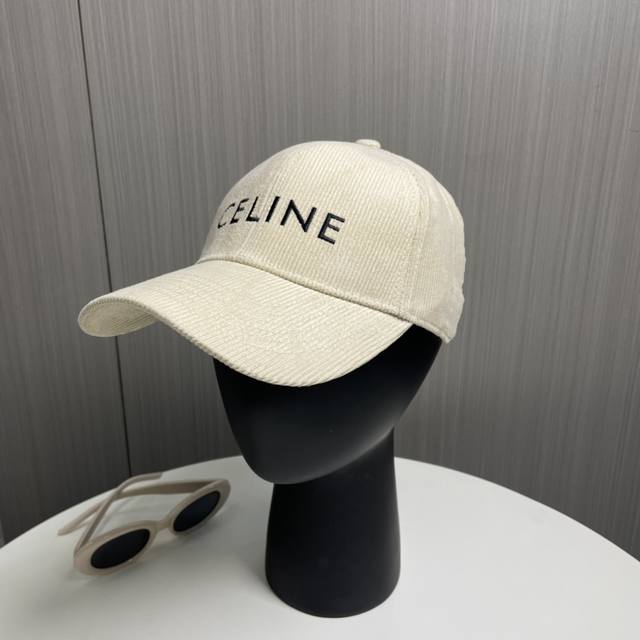 配防尘袋 Celine赛琳 新款简约灯芯绒棒球帽，专柜同步出货，大牌款超好搭配，赶紧入手！