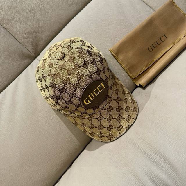 配包装布袋，Gucci 古奇 新款原单棒球帽，Gucci烫金，专柜最新款，1:1开模订制，正版开模，原版帆布料+头层牛皮，原厂品质！质量超赞，基础头围56，贴片