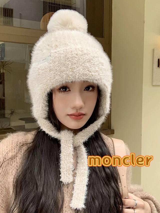 Moncler新款时尚潮流显脸小毛线帽秋冬毛绒保暖护耳套头针织帽