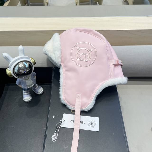 Chanel 雷锋帽女秋冬季加厚保暖加绒户外骑车滑雪防寒风护耳帽飞行员帽子