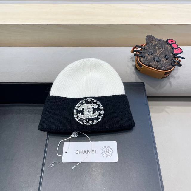 Chanel 设计师重手工星星水钻针织帽女保暖毛线帽秋冬季百搭护耳包头冷帽