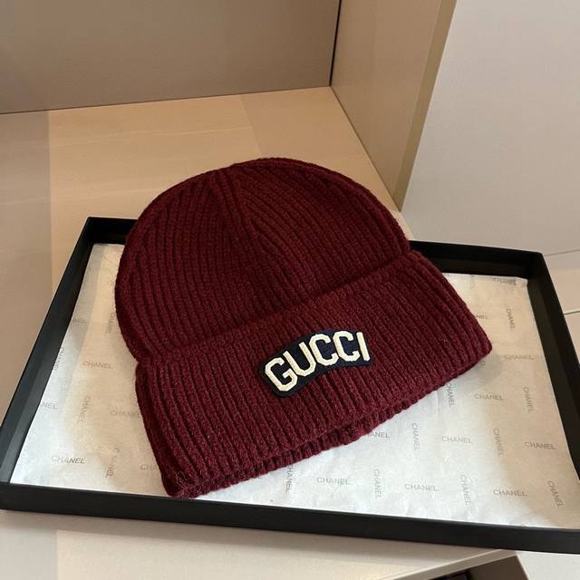 跑量 Gucci～新款 高品质 弹力很大的毛线帽 男女同款 巨百搭 秋冬爆款色系合集