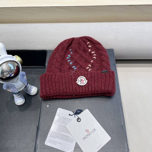 Moncler 撞色彩线麻花纹羊毛混纺毛线帽子女秋冬保暖针织帽包头防寒学生