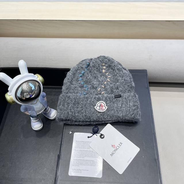 Moncler 撞色彩线麻花纹羊毛混纺毛线帽子女秋冬保暖针织帽包头防寒学生