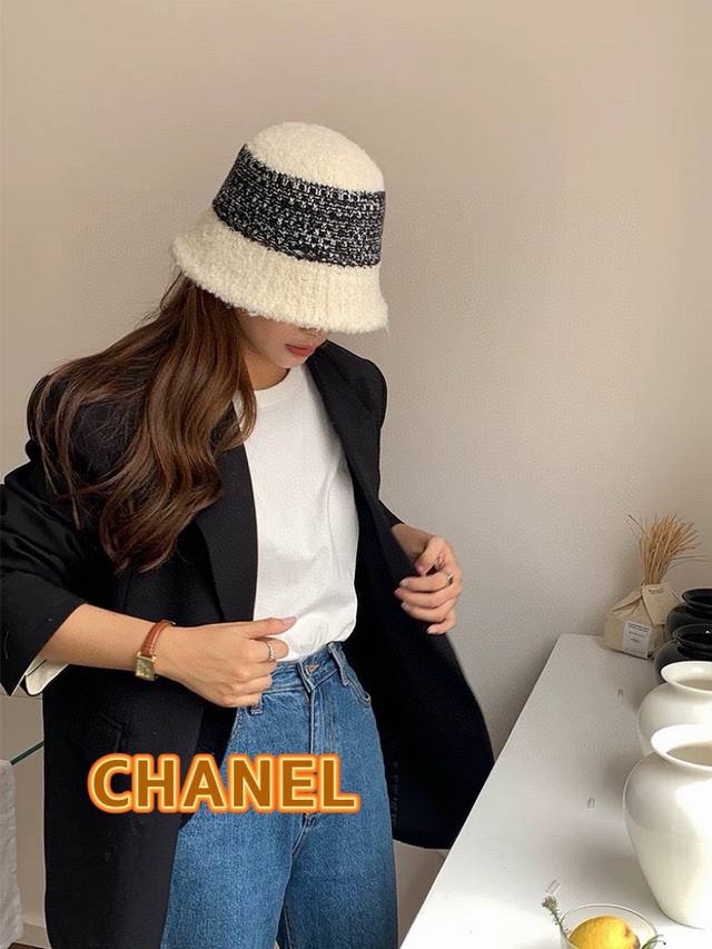 Chanel香奈儿羊羔毛渔夫帽女秋冬2024新款显脸小大头围针织盆帽子