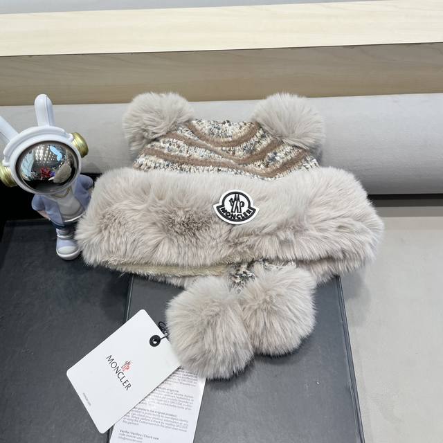 Moncler 帽子女秋冬韩版可爱鹿角毛球护耳毛绒帽圣诞加厚东北雷锋帽骑车帽