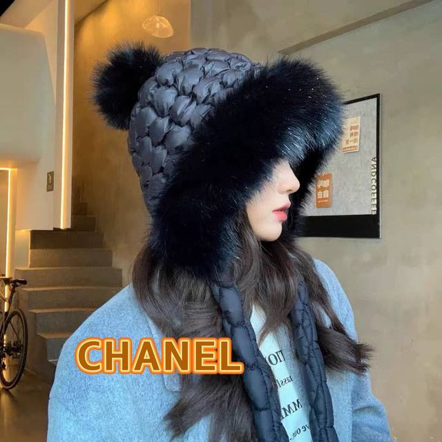 Chanel冬季防寒保暖渔夫帽户外骑行滑雪包头帽子女时尚毛绒护耳雷锋帽潮