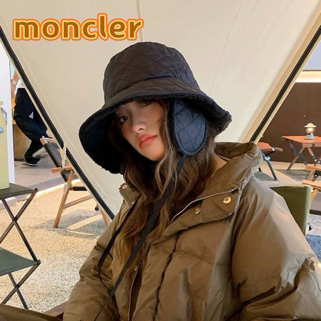 Moncler羽绒棉新款羊羔绒渔夫帽女秋冬保暖护耳帽时尚百搭素颜遮脸帽