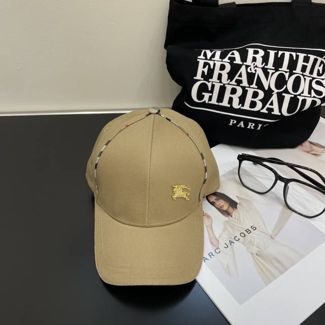 配防尘袋 Burberry 巴宝莉 2024原单新款棒球帽 专柜热卖款纯棉内里，轻盈透气。完美版型，对格精准无误，原厂品质，独家实物拍摄，男女适用