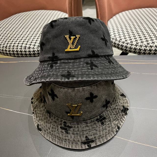 路易威登 Louisvuitton 新款Lv渔夫帽重工打造渔夫系列高端大气，百搭款男女通用！ - 点击图像关闭