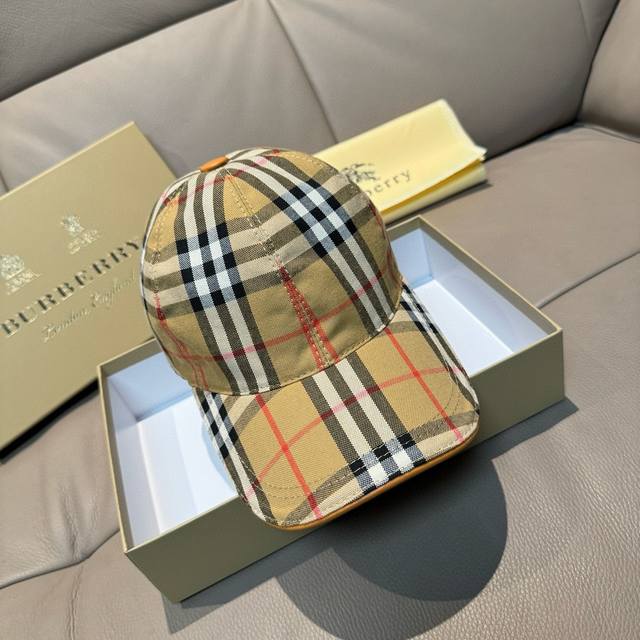 Burberry 巴宝莉 原单棒球帽， 专柜热卖款，经典格子，1:1开模订制，帆布面料，纯棉内里，轻盈透气。完美版型，对格精准无误，头层牛皮特制调节扣，原厂品质