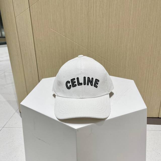 赛琳Celine 官网最新款灯芯绒竖纹棒球帽，秋冬潮牌百搭复古潮流