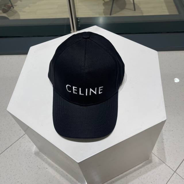 Celine赛琳 春夏款新款简约棒球帽，新款出货，大牌款超好搭配，赶紧入手！