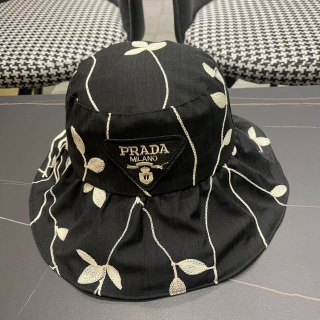 Prada 普拉达2024渔夫帽显脸大盆帽日常出游休闲百搭简约水桶帽