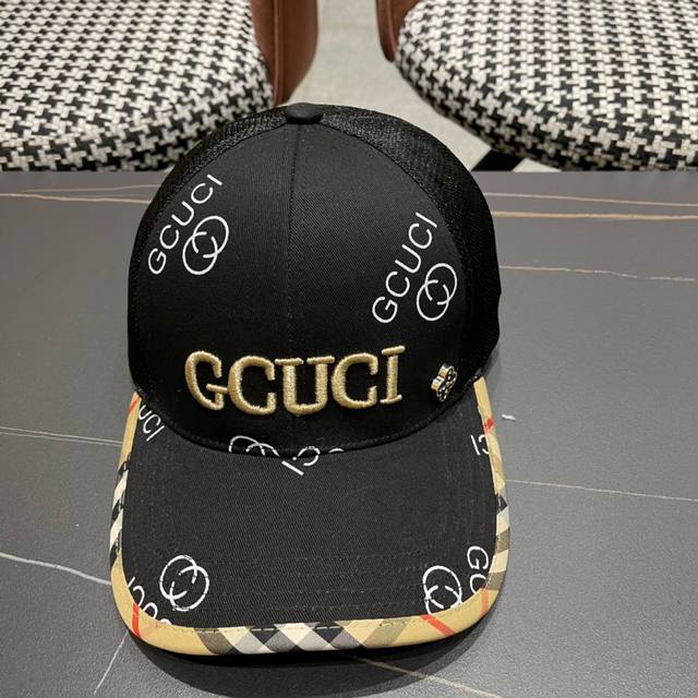 古奇棒球帽Gucci棒球帽棒球帽，原单品质火爆来袭 工艺非常精美 高档大气上档次！低调奢华，方便携带！