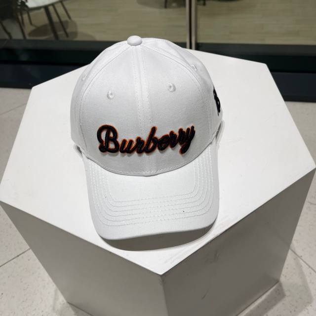 巴宝莉Burberry 原单棒球帽，经典重工刺绣原单新品，超喜欢自留的棒球帽哦